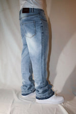 Load image into Gallery viewer, Blue Flared Jeans